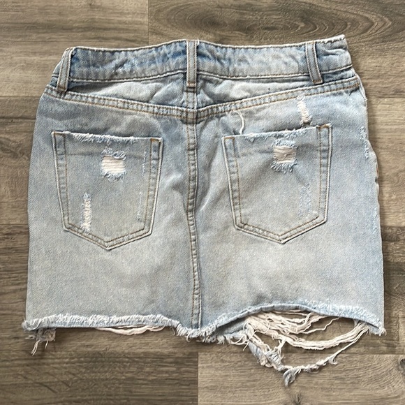 Showpo Jean skirt - Picture 2 of 5